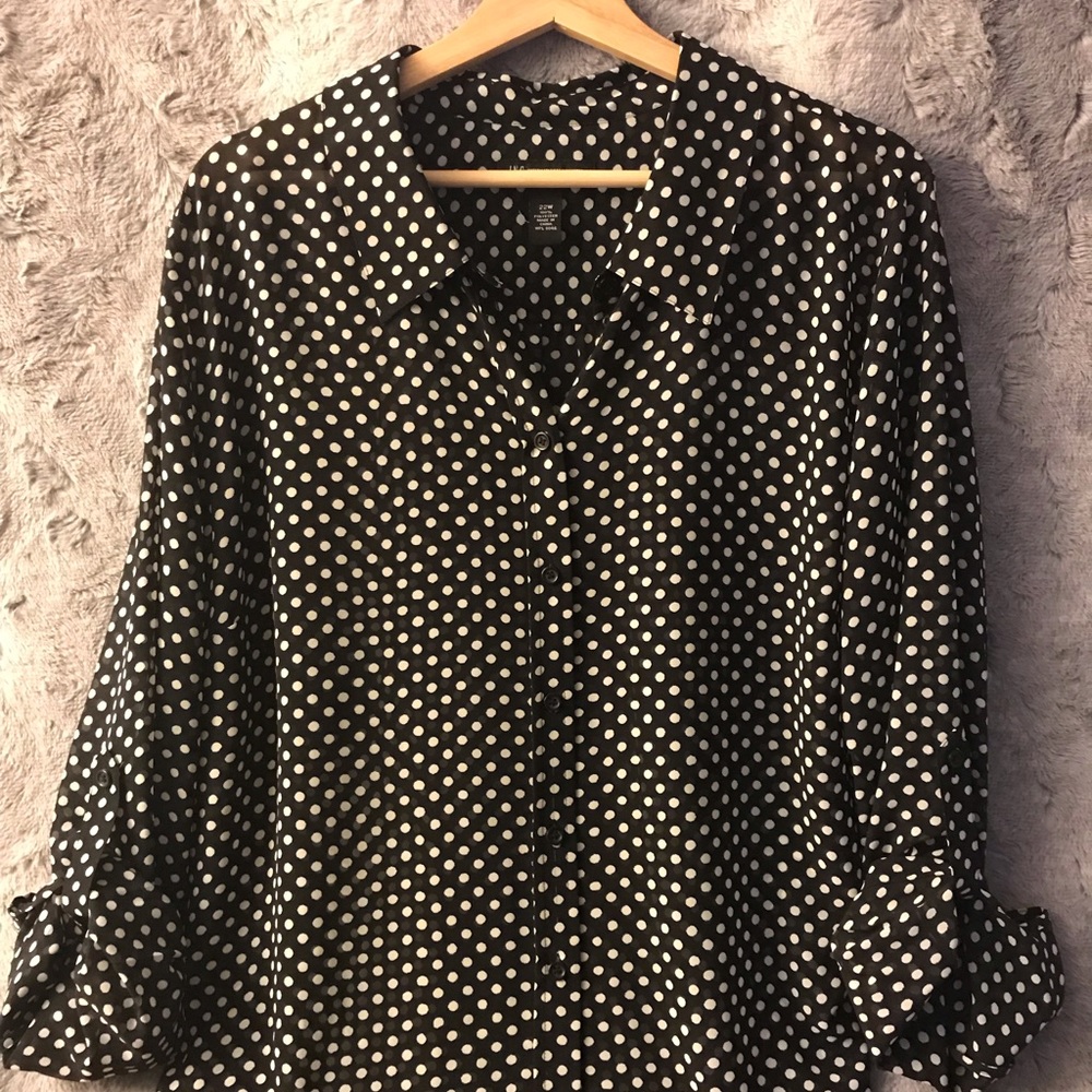 I. N. C. Size 22 Button Down Long Sleeved Top